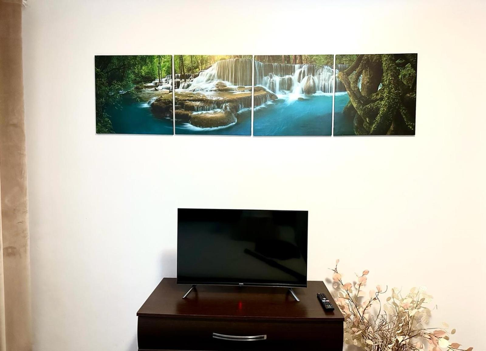 Cozy And Clean Apartment, Near National Arena Bukares Bagian luar foto